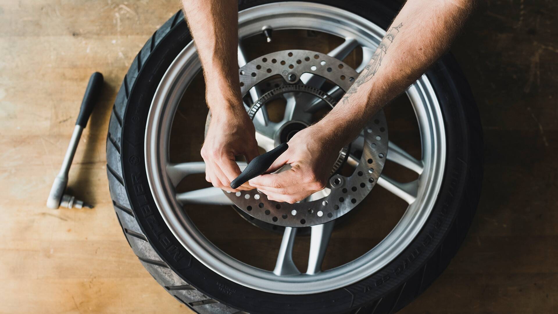 Aprilia DLAŽDICE - servis