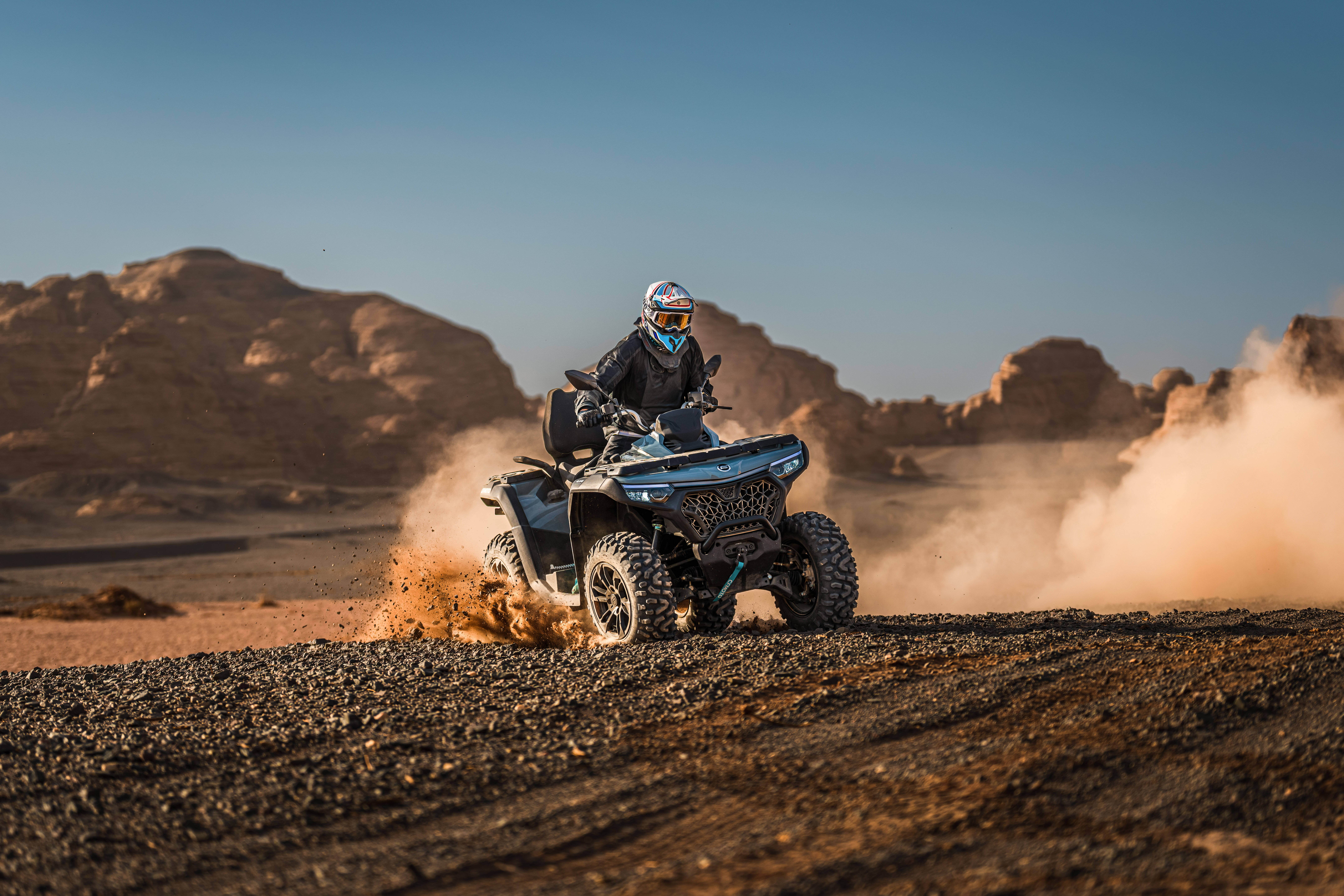 CFMOTO - Gladiator X850