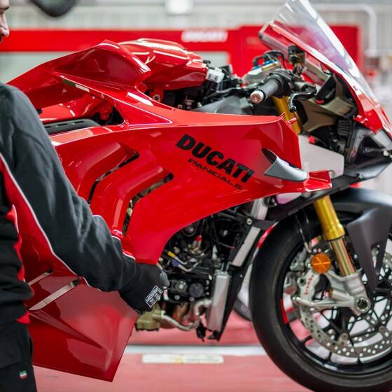 Dlaždice - Ducati servis