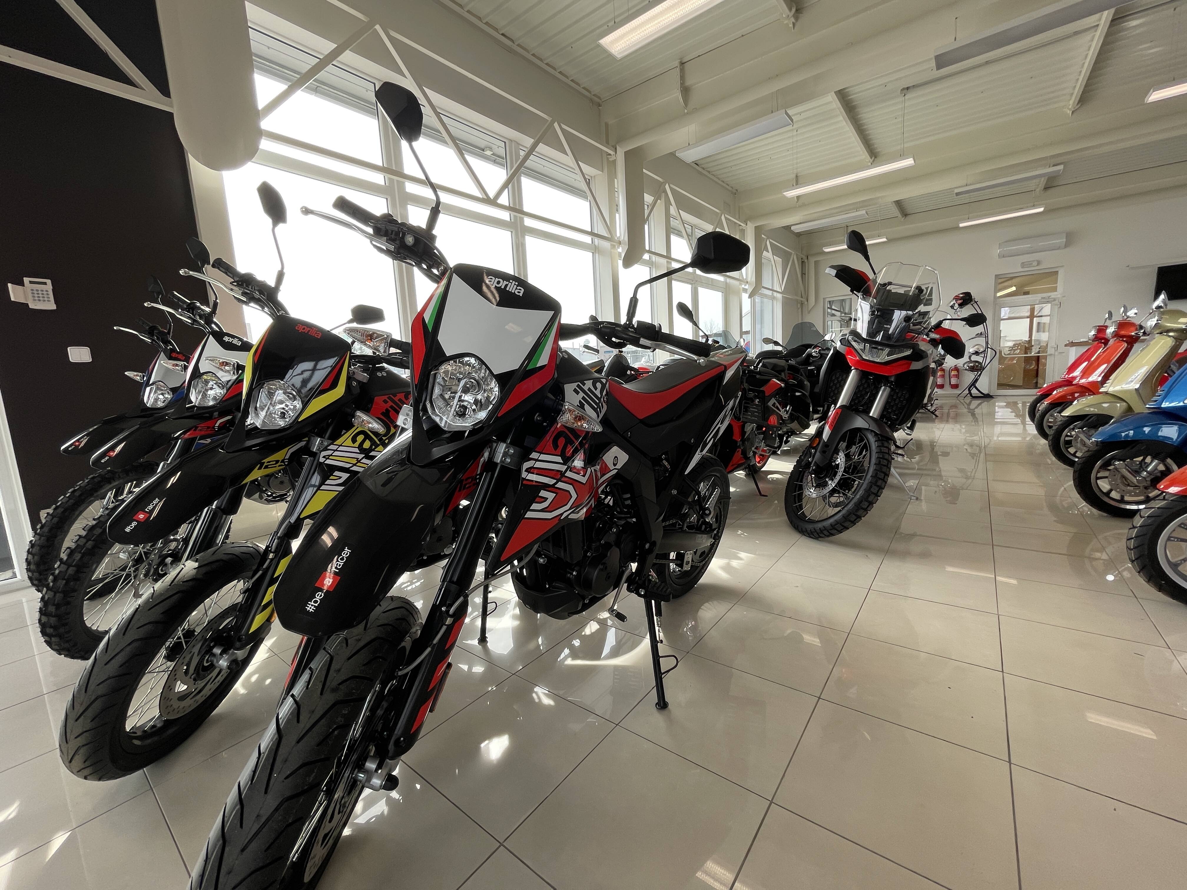 Aprilia DLAŽDICE - skladem a ihned k odběru