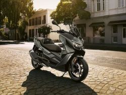 KUFR, NOSIČ A 10.000kč při koupi BMW C400GT