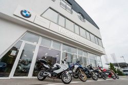 Otevřeli jsme nový showroom BMW Motorrad, přijďte se podívat.