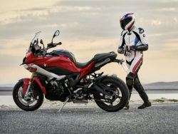 NOVÉ BMW S 1000 XR - POHÁNĚNO SVOBODOU